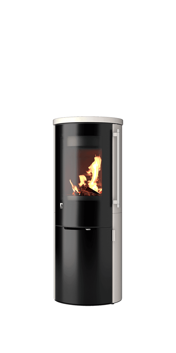 Speicherofen Aprica 2 Edition Trend mit schwarzem Stahlmantel, Sichtfenster mit brennendem Holzfeuer und