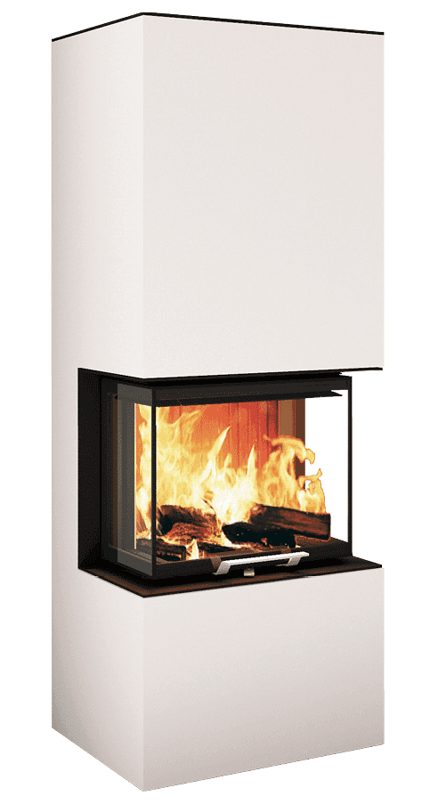 Neocube P10-Serie: Kaminbausatz mit weißem Speicherschacht und schwarzem Kaminofen mit drei Seitenscheiben, loderndem Feuer und Aschelade