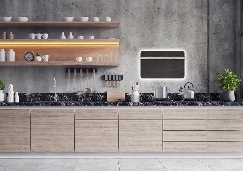 Moderne Küche mit grauer Betonwand, Holzregalen mit LED-Beleuchtung, schwarzer Marmorarbeitsplatte und eingebautem